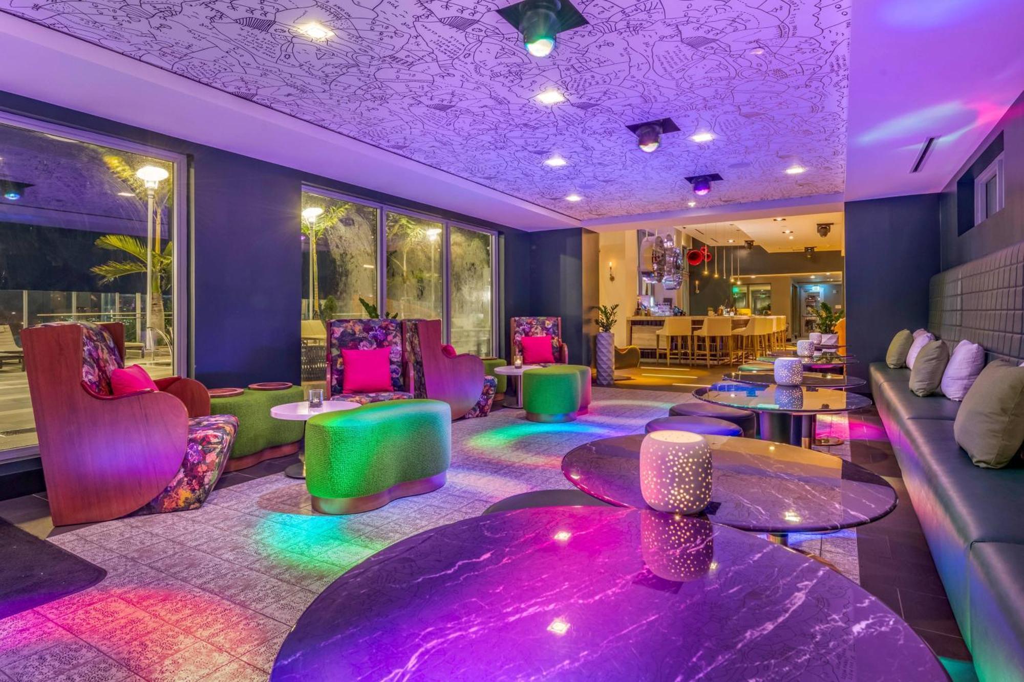 Courtyard By Marriott Fort Lauderdale Downtown Bagian luar foto